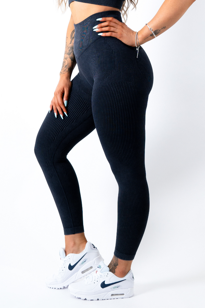Ruby Rib Scrunchbum Leggings Black - Artemis Active